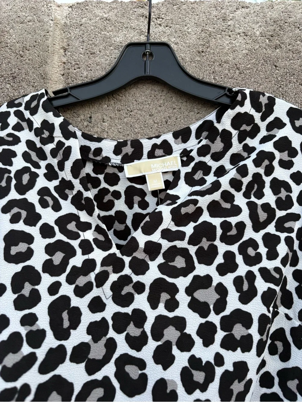 NWT Michael Kors MK Medium Leopard Print Blouse V-Neck 3/4 Sleeve W/ Tie Detail